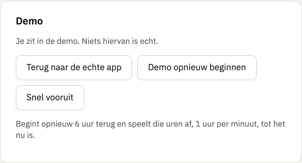 De kaart Demo met de knoppen Terug naar de echte app, Demo opnieuw beginnen en Snel vooruit